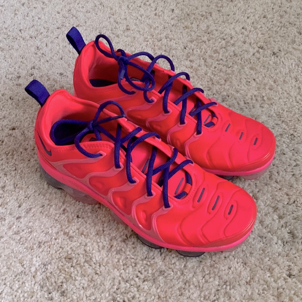 Women's Nike Air Vapormax Plus - Size 11